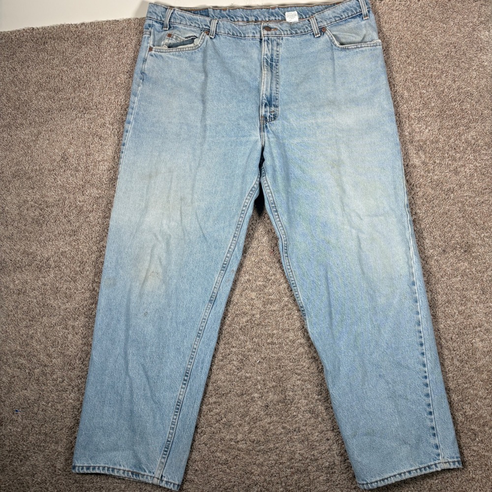 Levis Relaxed Fit Light Wash Blue Denim Jeans Mens 44x30‎ Vintage 90s Style